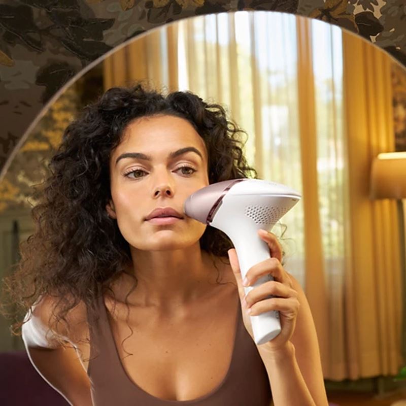 Philips Lumea SenseIQ Series 9900 BRI950/02 IPL Lazer Epilasyon Cihazı
