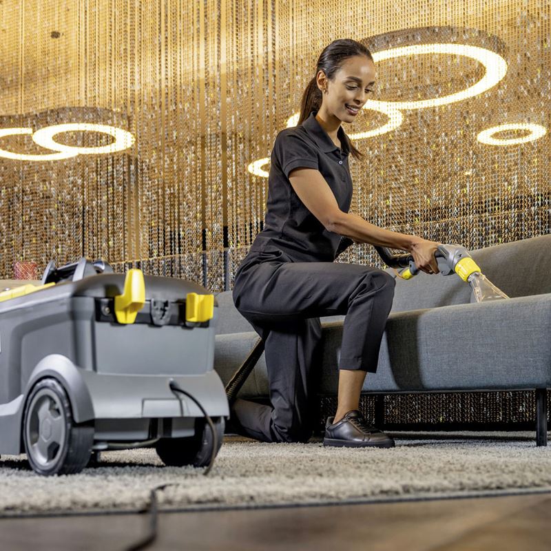 Karcher Puzzi 10/1 Halı ve Koltuk Yıkama Makinesi