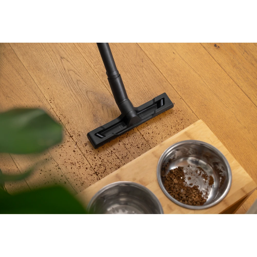 Karcher SE 4 Black GNF Edition N1 Koltuk ve Halı Yıkama Makinesi