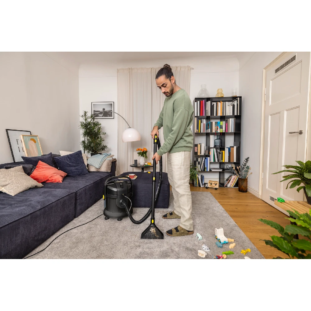 Karcher SE 4 Black GNF Edition N1 Koltuk ve Halı Yıkama Makinesi